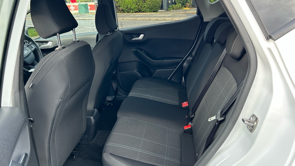 Ford Fiesta 1.0 EcoBoost 95 Trend 5dr Petrol Hatchback - Image 16