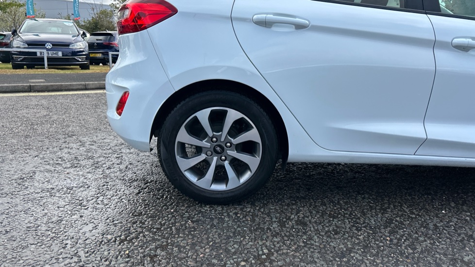 Ford Fiesta 1.0 EcoBoost 95 Trend 5dr Petrol Hatchback - Image 22