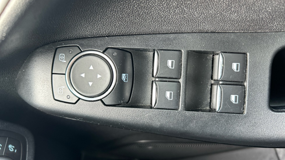 Ford Fiesta 1.0 EcoBoost 95 Trend 5dr Petrol Hatchback - Image 26
