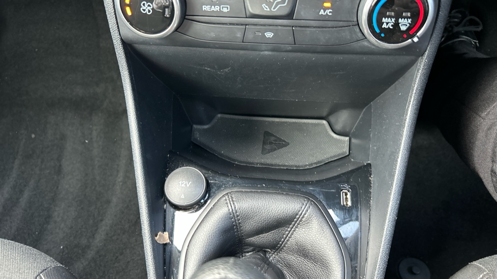 Ford Fiesta 1.0 EcoBoost 95 Trend 5dr Petrol Hatchback - Image 28