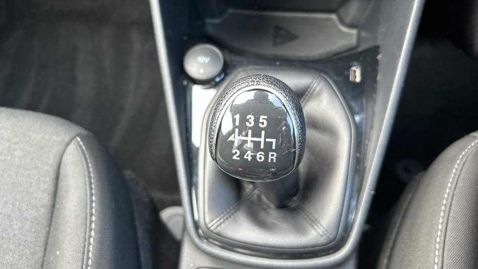 Ford Fiesta 1.0 EcoBoost 95 Trend 5dr Petrol Hatchback - Image 29