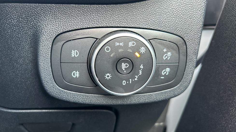Ford Fiesta 1.0 EcoBoost 95 Trend 5dr Petrol Hatchback - Image 33