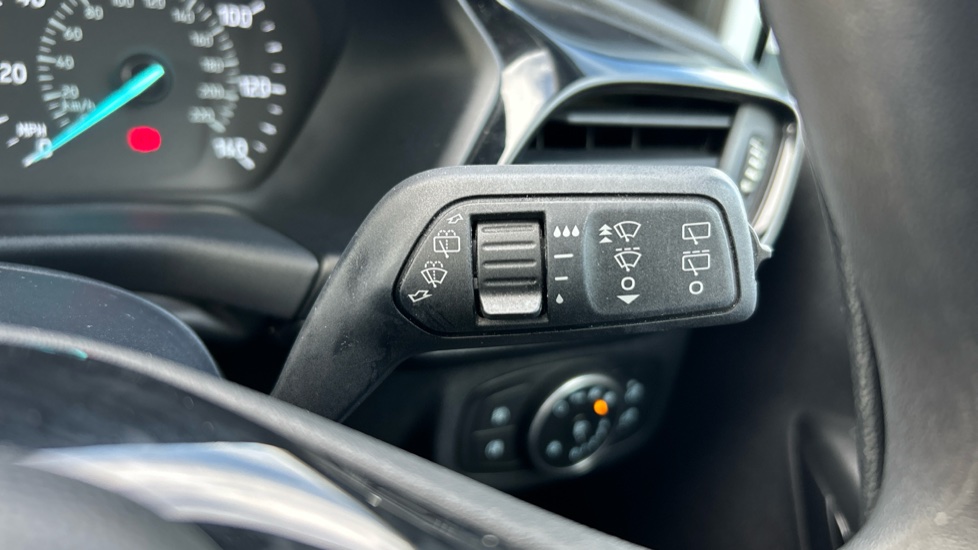Ford Fiesta 1.0 EcoBoost 95 Trend 5dr Petrol Hatchback - Image 35