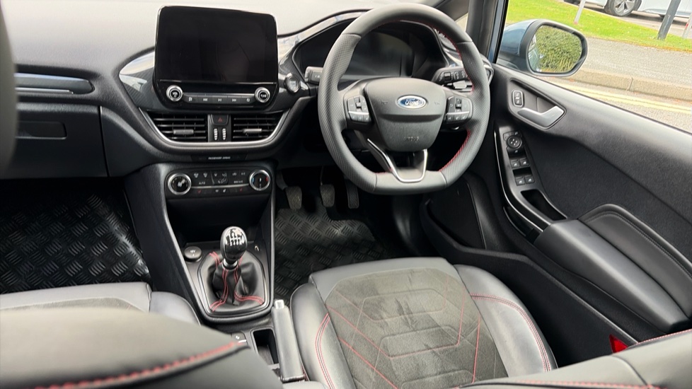 Ford Fiesta 1.0 EcoBoost Hybrid mHEV 125 ST-Line X 5dr Petrol Hatchback - Image 10