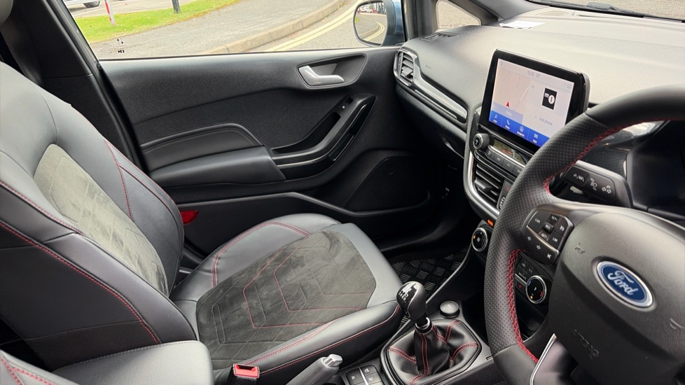Ford Fiesta 1.0 EcoBoost Hybrid mHEV 125 ST-Line X 5dr Petrol Hatchback - Image 14