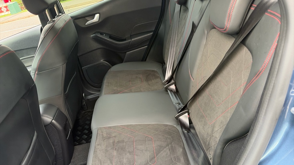 Ford Fiesta 1.0 EcoBoost Hybrid mHEV 125 ST-Line X 5dr Petrol Hatchback - Image 16
