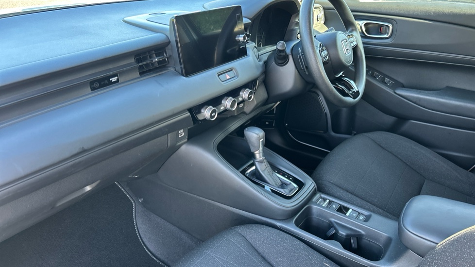Honda HR-V 1.5 eHEV Elegance 5dr CVT Hybrid Hatchback - Image 9