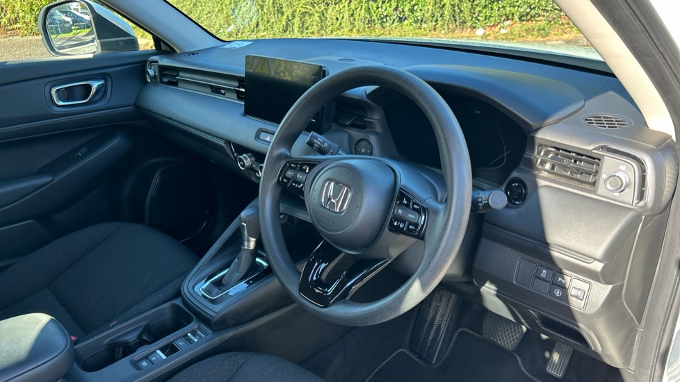 Honda HR-V 1.5 eHEV Elegance 5dr CVT Hybrid Hatchback - Image 11
