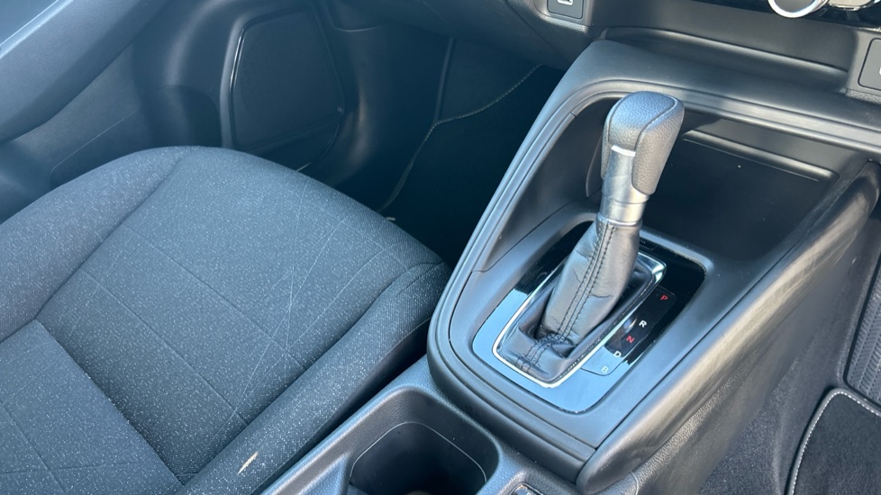Honda HR-V 1.5 eHEV Elegance 5dr CVT Hybrid Hatchback - Image 14
