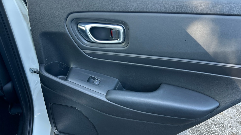 Honda HR-V 1.5 eHEV Elegance 5dr CVT Hybrid Hatchback - Image 27