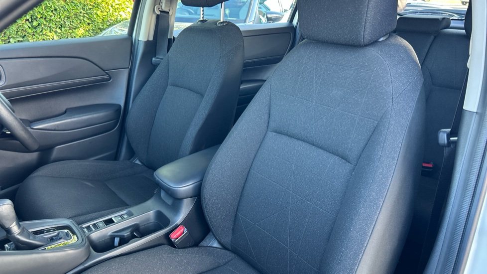 Honda HR-V 1.5 eHEV Elegance 5dr CVT Hybrid Hatchback - Image 35