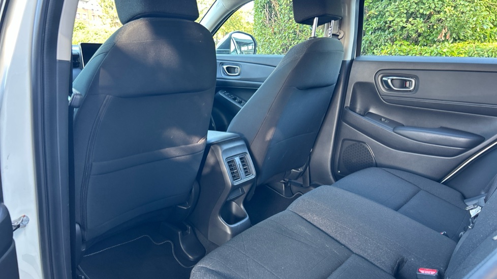 Honda HR-V 1.5 eHEV Elegance 5dr CVT Hybrid Hatchback - Image 36