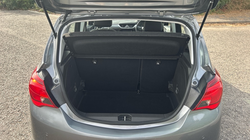 Vauxhall Corsa 1.4 SE 5dr Petrol Hatchback - Image 4