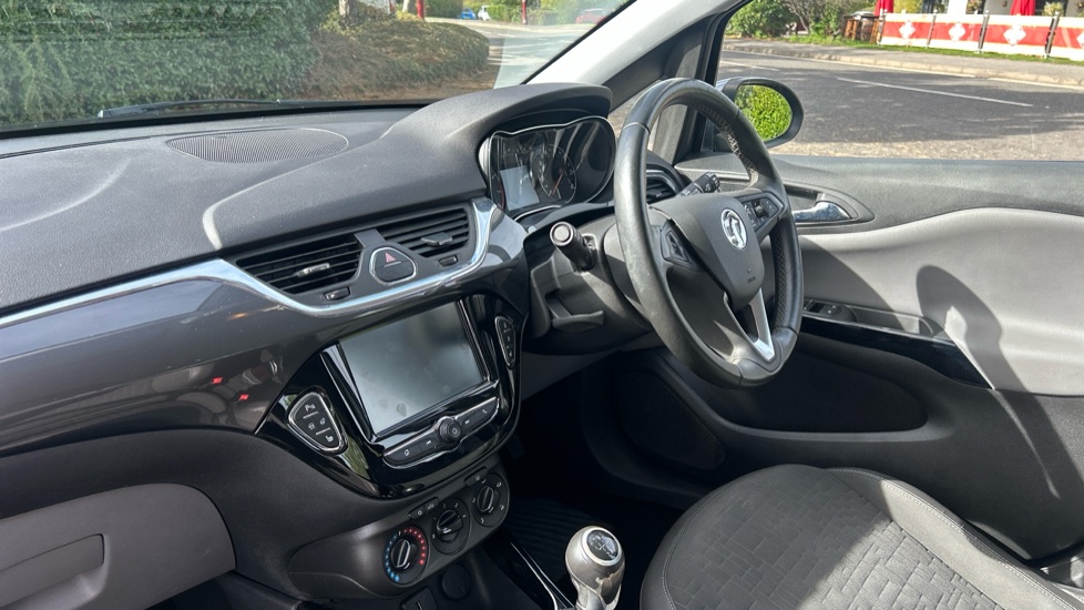 Vauxhall Corsa 1.4 SE 5dr Petrol Hatchback - Image 9