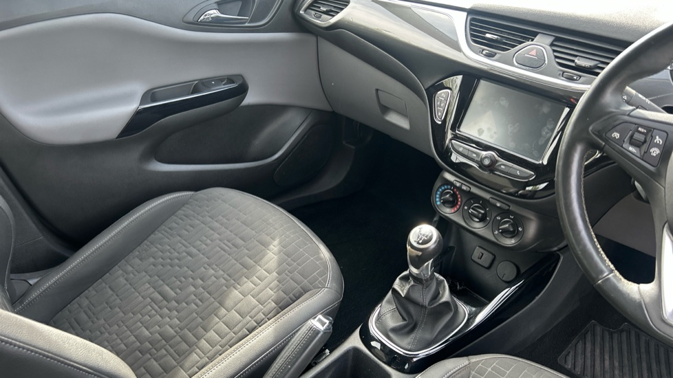Vauxhall Corsa 1.4 SE 5dr Petrol Hatchback - Image 14