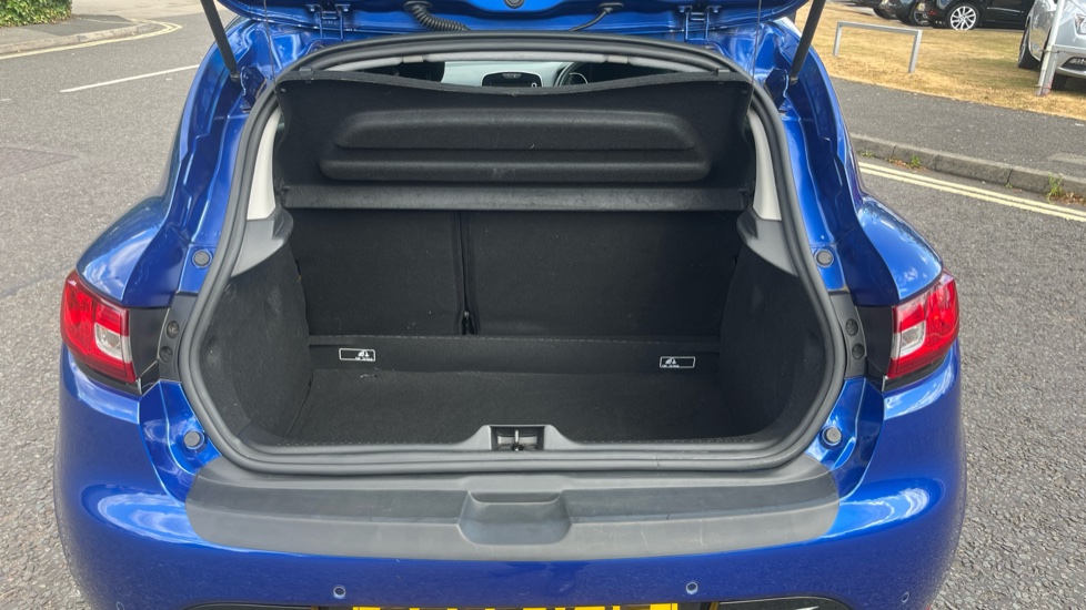 Renault Clio 1.5 dCi 90 Iconic 5dr Diesel Hatchback - Image 4