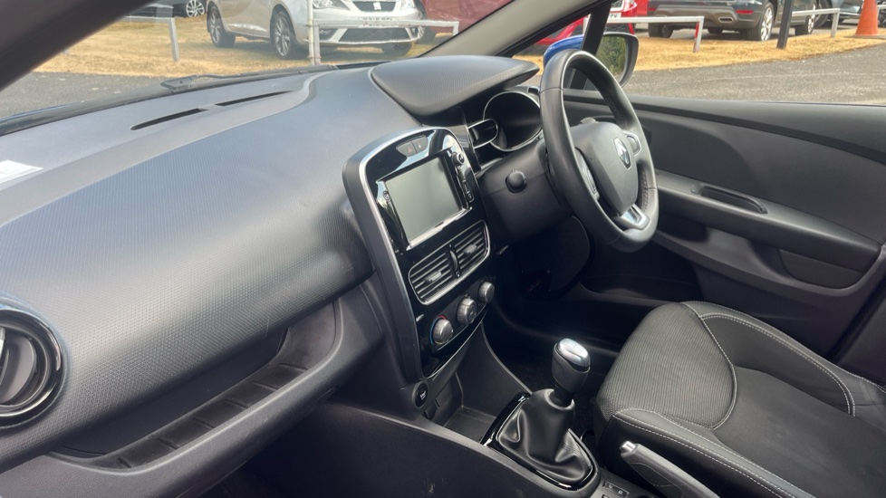 Renault Clio 1.5 dCi 90 Iconic 5dr Diesel Hatchback - Image 9
