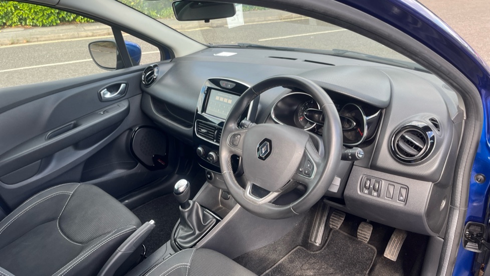 Renault Clio 1.5 dCi 90 Iconic 5dr Diesel Hatchback - Image 11