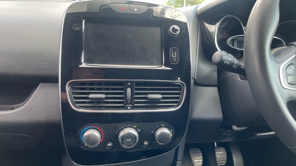 Renault Clio 1.5 dCi 90 Iconic 5dr Diesel Hatchback - Image 12