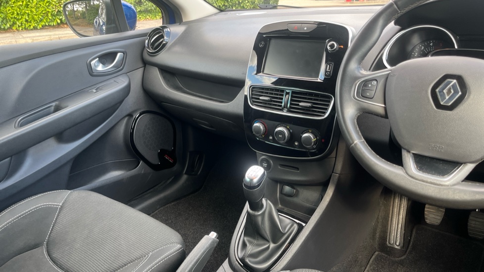 Renault Clio 1.5 dCi 90 Iconic 5dr Diesel Hatchback - Image 14