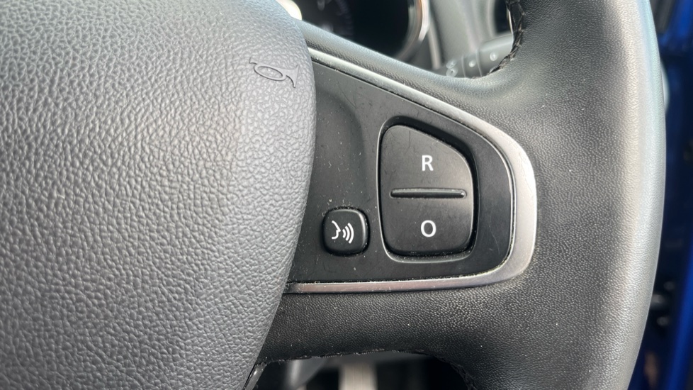 Renault Clio 1.5 dCi 90 Iconic 5dr Diesel Hatchback - Image 25