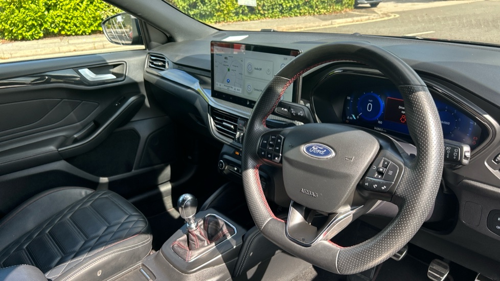 Ford Focus 1.0 EcoBoost ST-Line Vignale 5dr Petrol Hatchback - Image 11