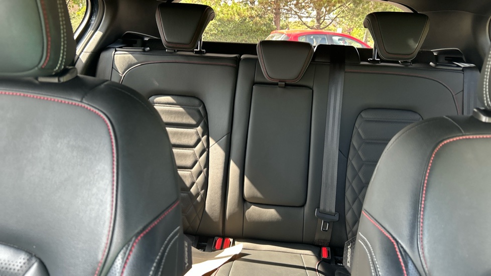 Ford Focus 1.0 EcoBoost ST-Line Vignale 5dr Petrol Hatchback - Image 15