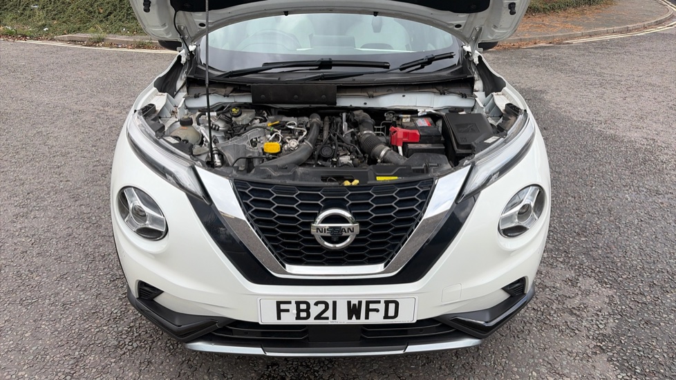 Nissan Juke 1.0 DiG-T 114 Tekna+ 5dr DCT Petrol Hatchback - Image 8