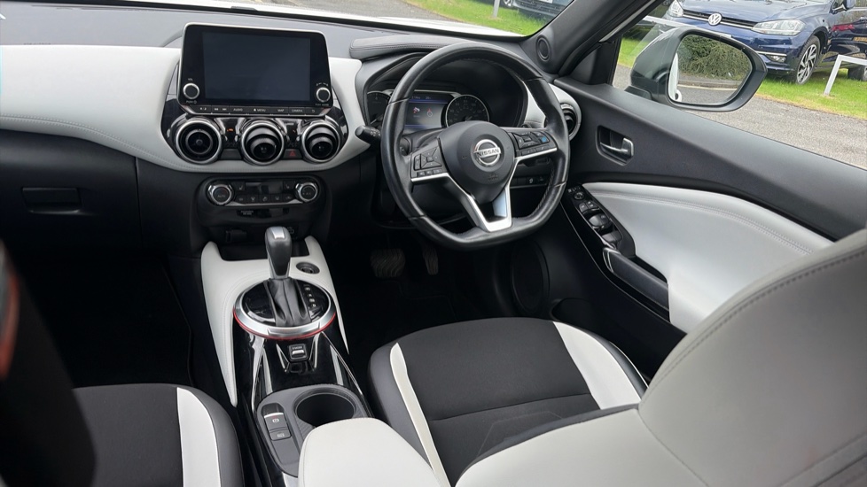 Nissan Juke 1.0 DiG-T 114 Tekna+ 5dr DCT Petrol Hatchback - Image 10
