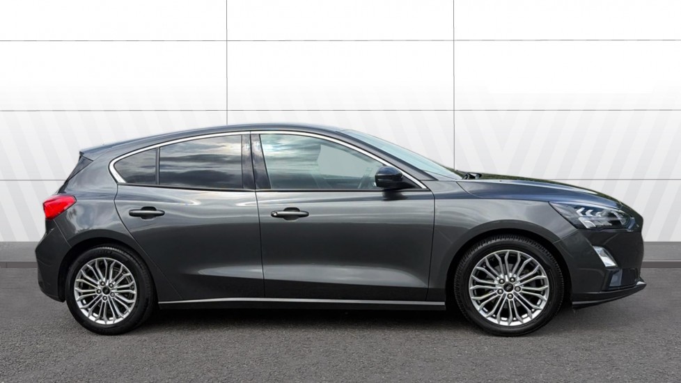 Ford Focus 1.0 EcoBoost 125 Titanium X 5dr Petrol Hatchback - Image 5