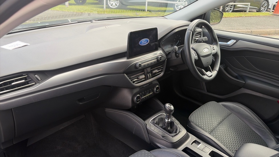 Ford Focus 1.0 EcoBoost 125 Titanium X 5dr Petrol Hatchback - Image 9