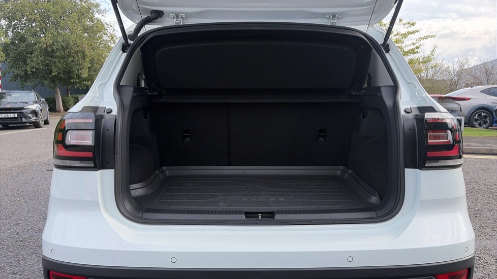 Volkswagen T-Cross 1.0 TSI 110 Black Edition 5dr DSG Petrol Estate - Image 4