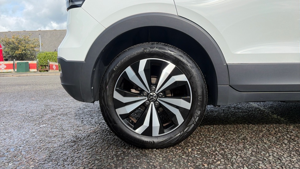 Volkswagen T-Cross 1.0 TSI 110 Black Edition 5dr DSG Petrol Estate - Image 7