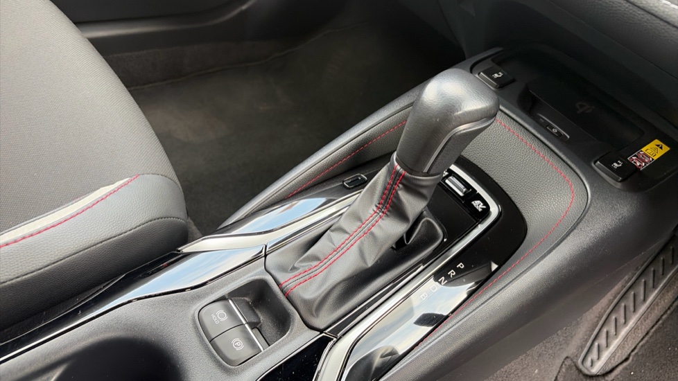 Toyota Corolla 1.8 Hybrid GR Sport 5dr CVT Hybrid Hatchback - Image 13