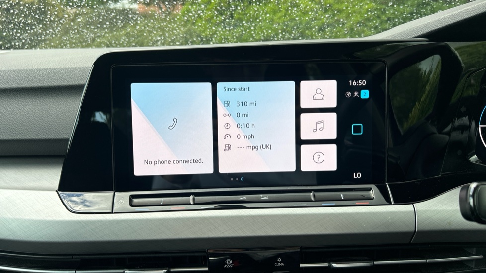 Volkswagen Golf 1.5 TSI Life 5dr Petrol Hatchback - Image 21