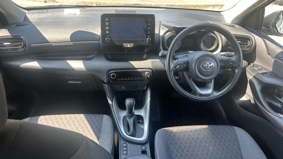 Toyota Yaris 1.5 Hybrid Design 5dr CVT Hybrid Hatchback - Image 10
