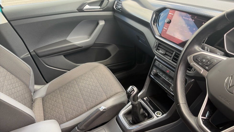 Volkswagen T-Cross 1.0 TSI 115 SEL 5dr Petrol Estate - Image 14