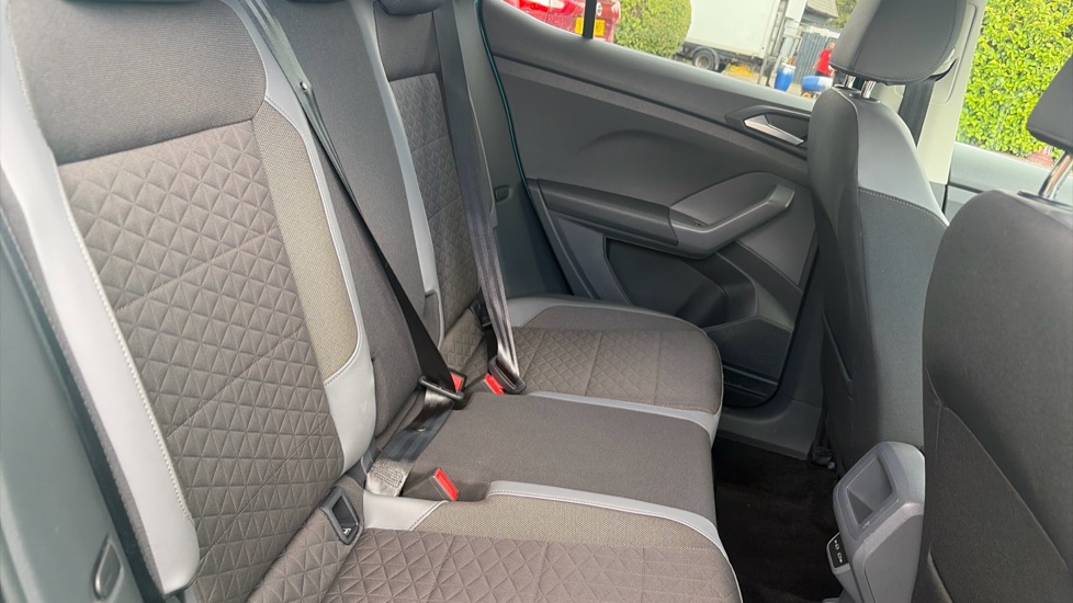 Volkswagen T-Cross 1.0 TSI 115 SEL 5dr Petrol Estate - Image 16