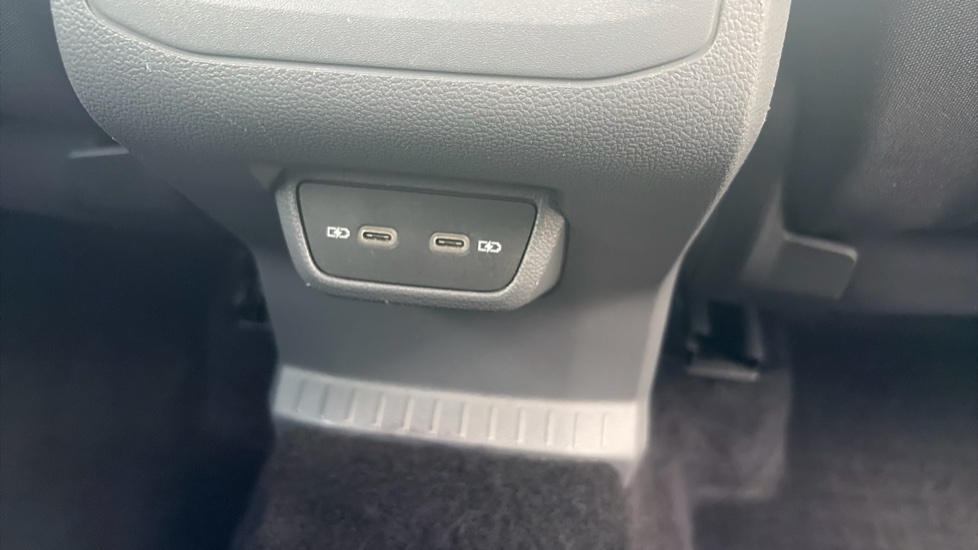 Volkswagen T-Cross 1.0 TSI 115 SEL 5dr Petrol Estate - Image 35