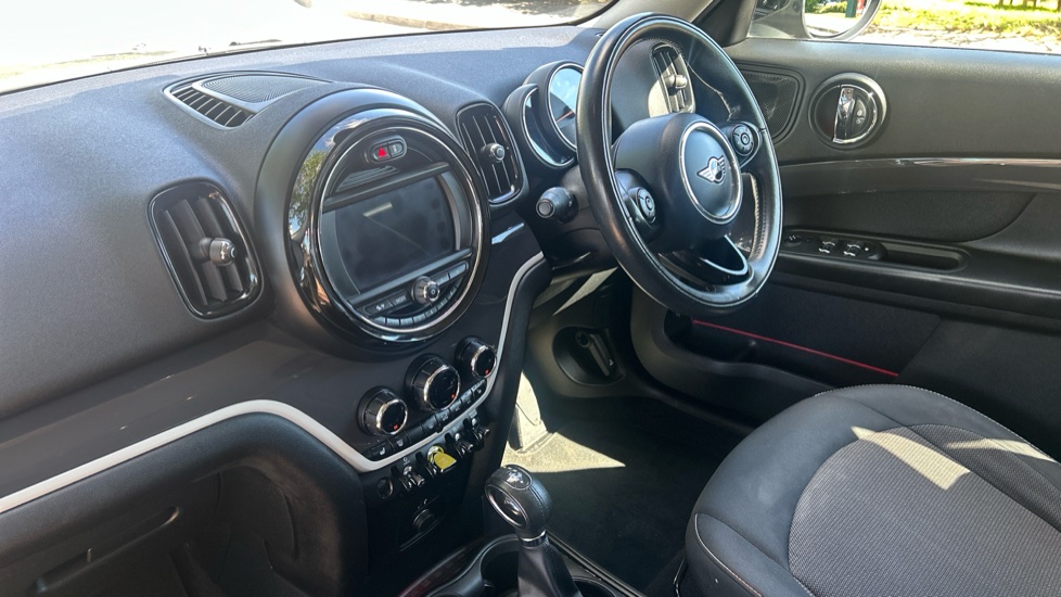 MINI Countryman 1.5 Cooper S E Classic ALL4 PHEV 5dr Auto Hatchback - Image 9