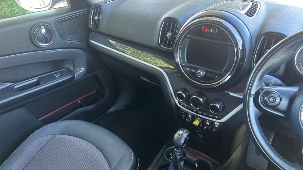 MINI Countryman 1.5 Cooper S E Classic ALL4 PHEV 5dr Auto Hatchback - Image 14