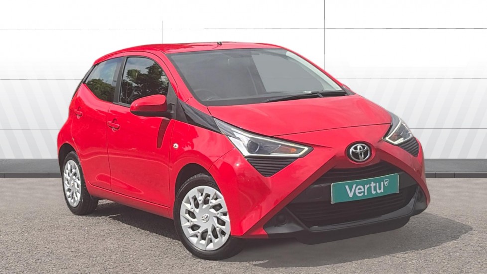 Toyota Aygo 1.0 VVT-i X-Play 5dr Petrol Hatchback - Image 1