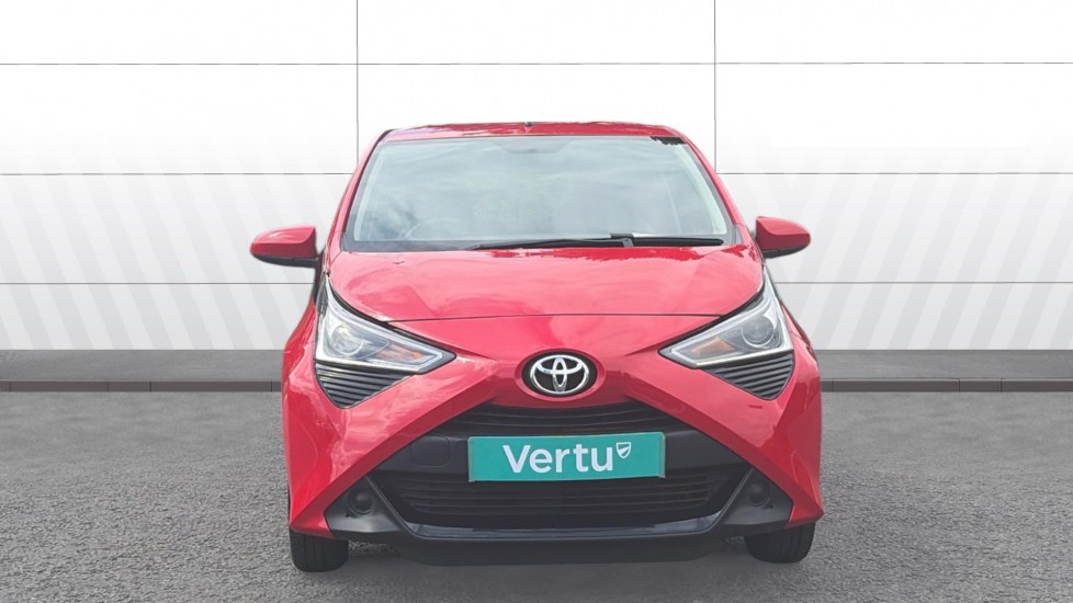 Toyota Aygo 1.0 VVT-i X-Play 5dr Petrol Hatchback - Image 3