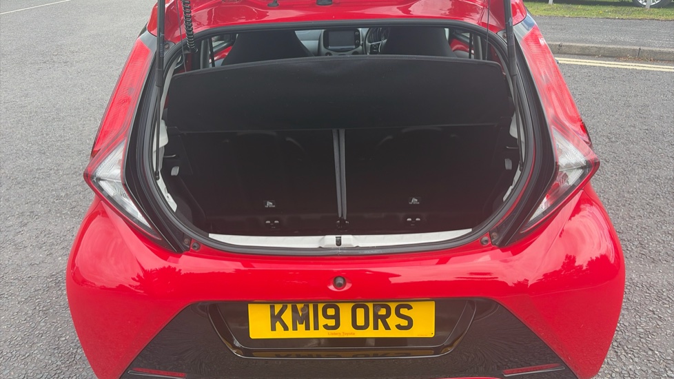 Toyota Aygo 1.0 VVT-i X-Play 5dr Petrol Hatchback - Image 4