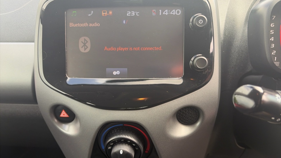 Toyota Aygo 1.0 VVT-i X-Play 5dr Petrol Hatchback - Image 12