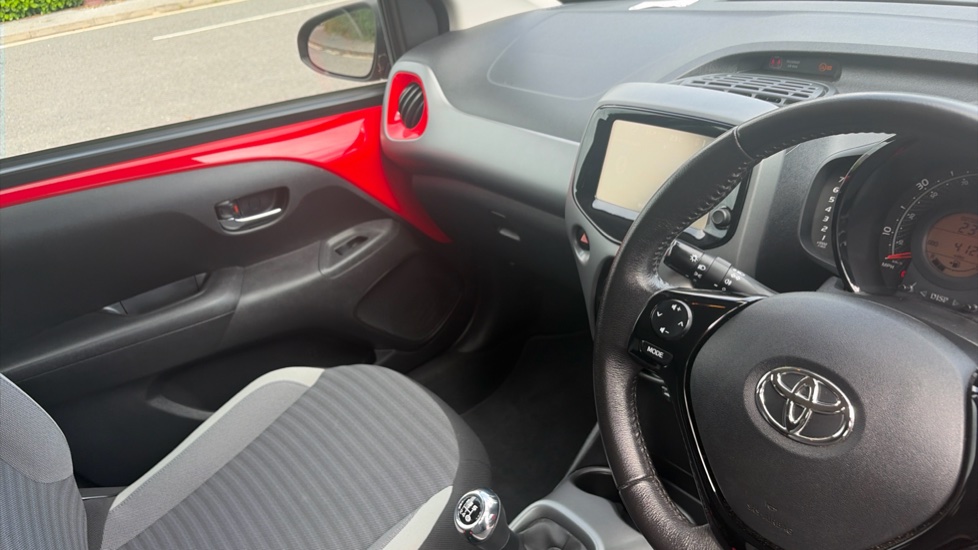 Toyota Aygo 1.0 VVT-i X-Play 5dr Petrol Hatchback - Image 14