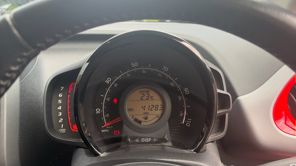 Toyota Aygo 1.0 VVT-i X-Play 5dr Petrol Hatchback - Image 18