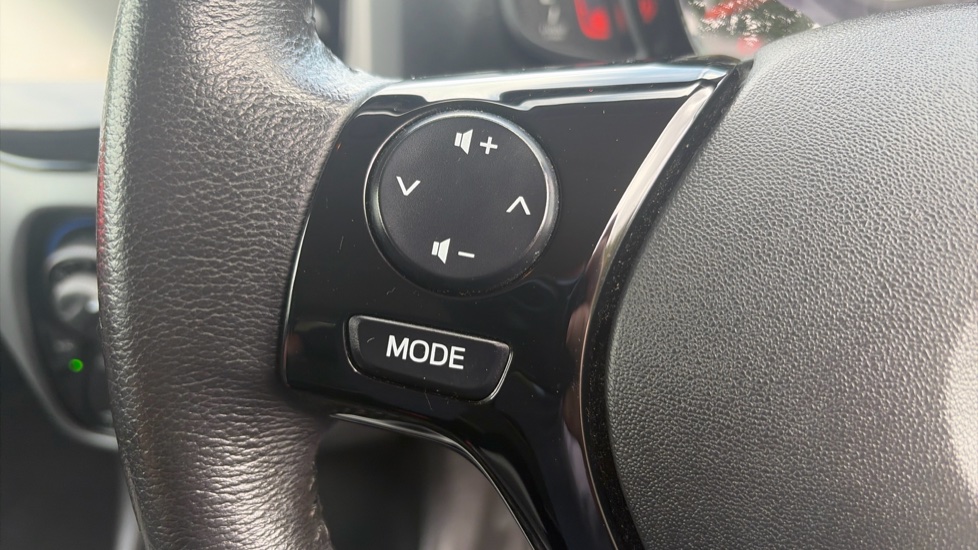 Toyota Aygo 1.0 VVT-i X-Play 5dr Petrol Hatchback - Image 27