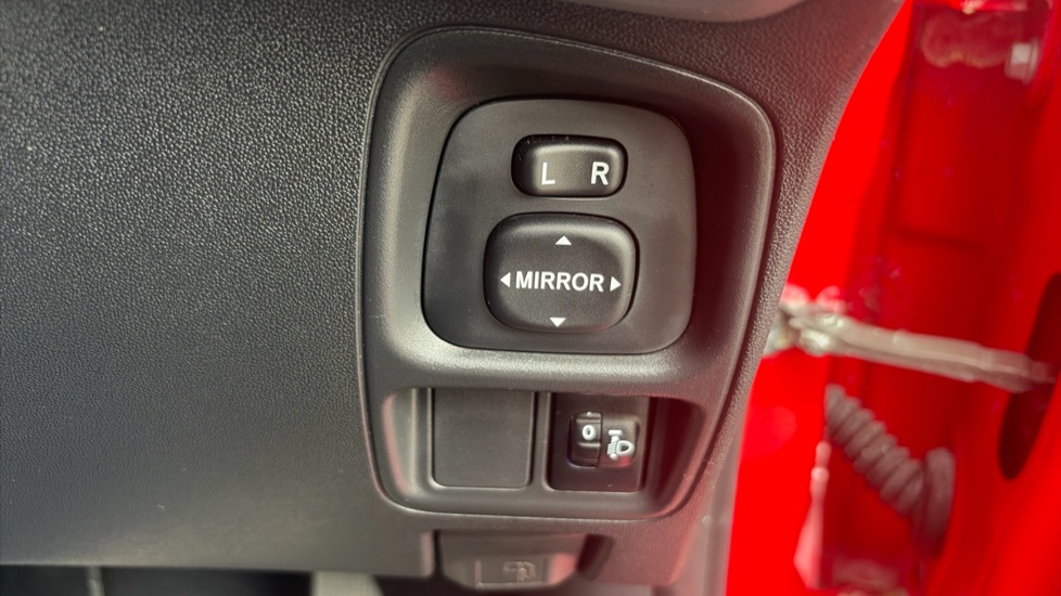 Toyota Aygo 1.0 VVT-i X-Play 5dr Petrol Hatchback - Image 30