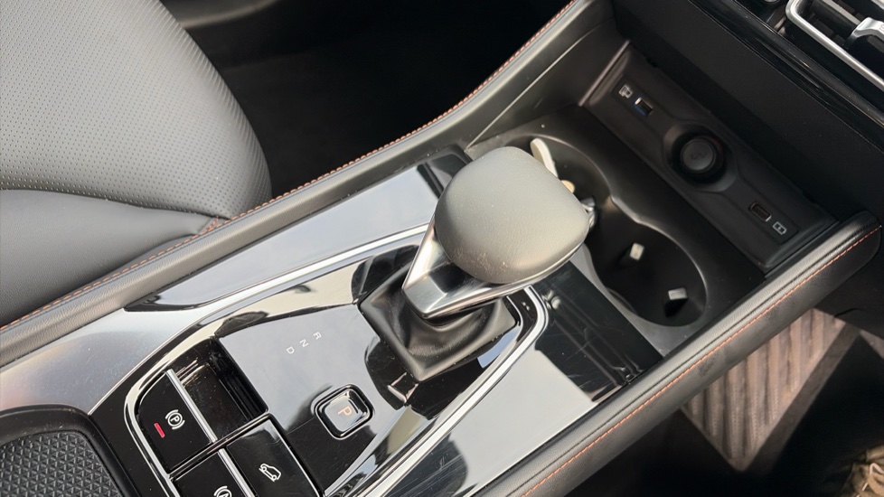 MG HS 1.5 T-GDI Hybrid+ Trophy 5dr Auto Hybrid Hatchback - Image 13